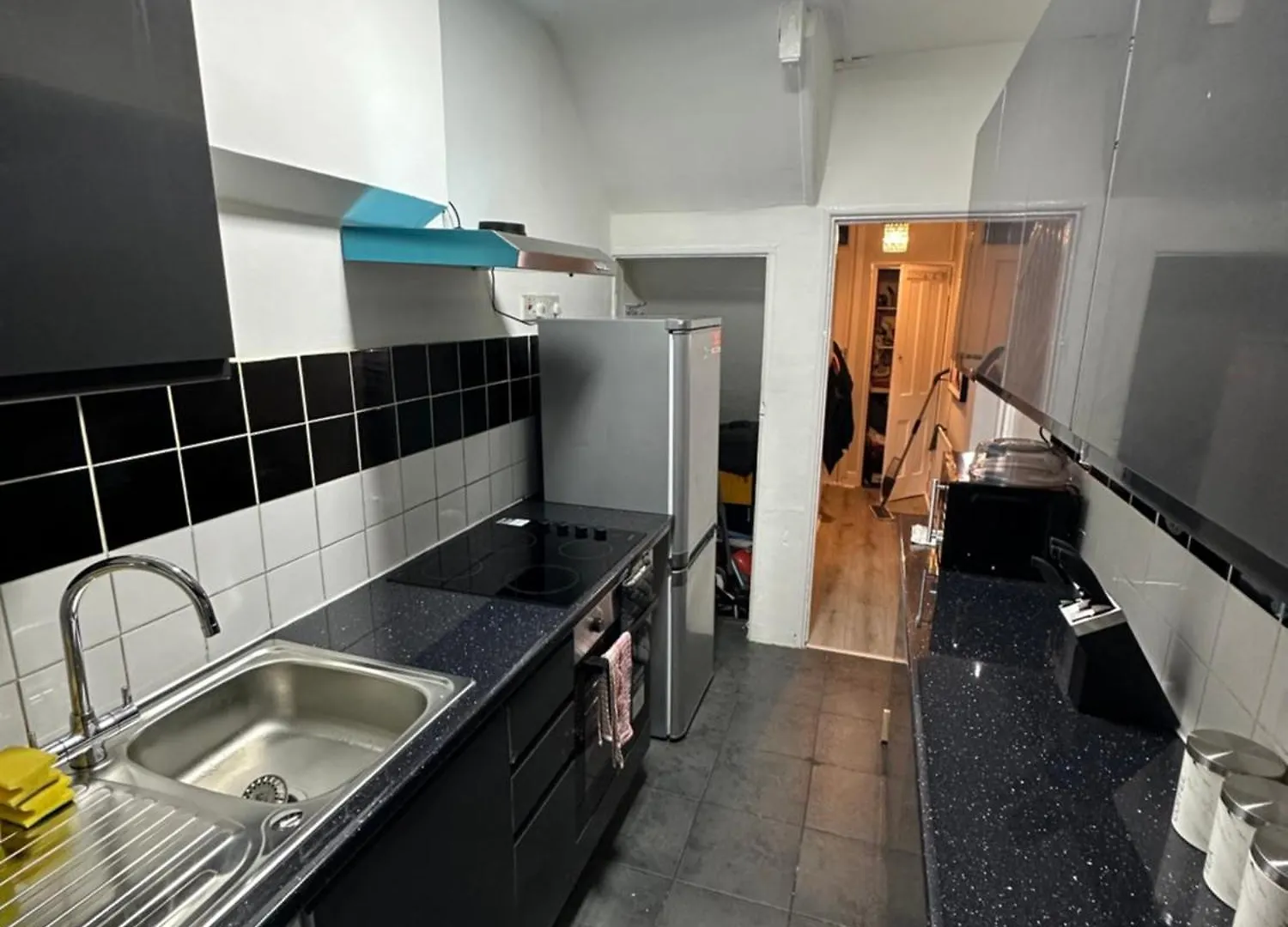 Tranquil Stays At 3 Bedroom House In Dagenham United Kingdom