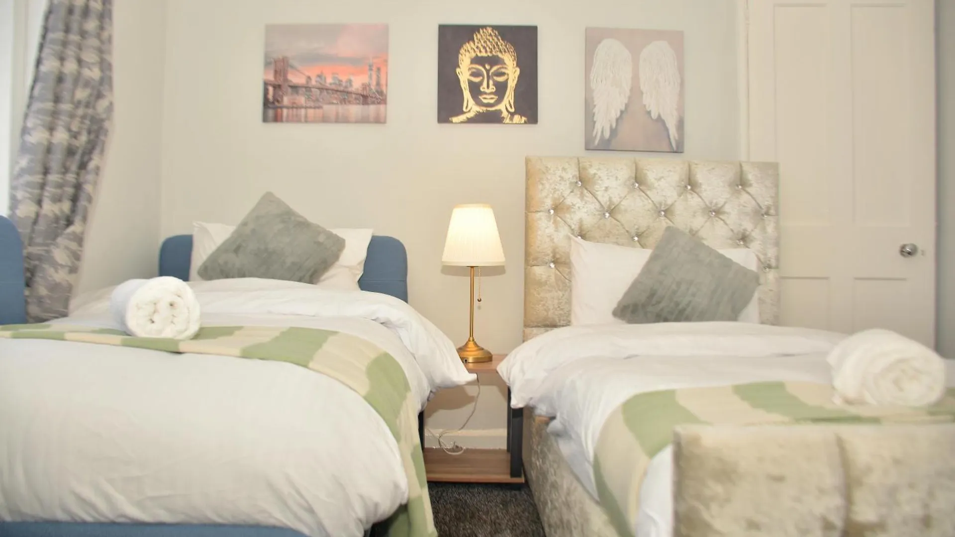 Tranquil Stays At 3 Bedroom House In Dagenham 0*,  United Kingdom